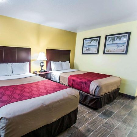 Econo Lodge Cocoa Beach - Near The Port Extérieur photo