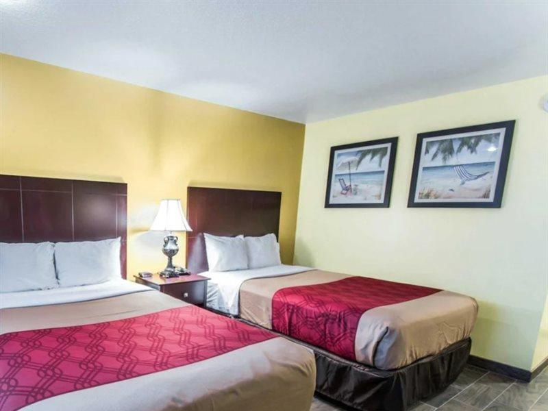 Econo Lodge Cocoa Beach - Near The Port Extérieur photo