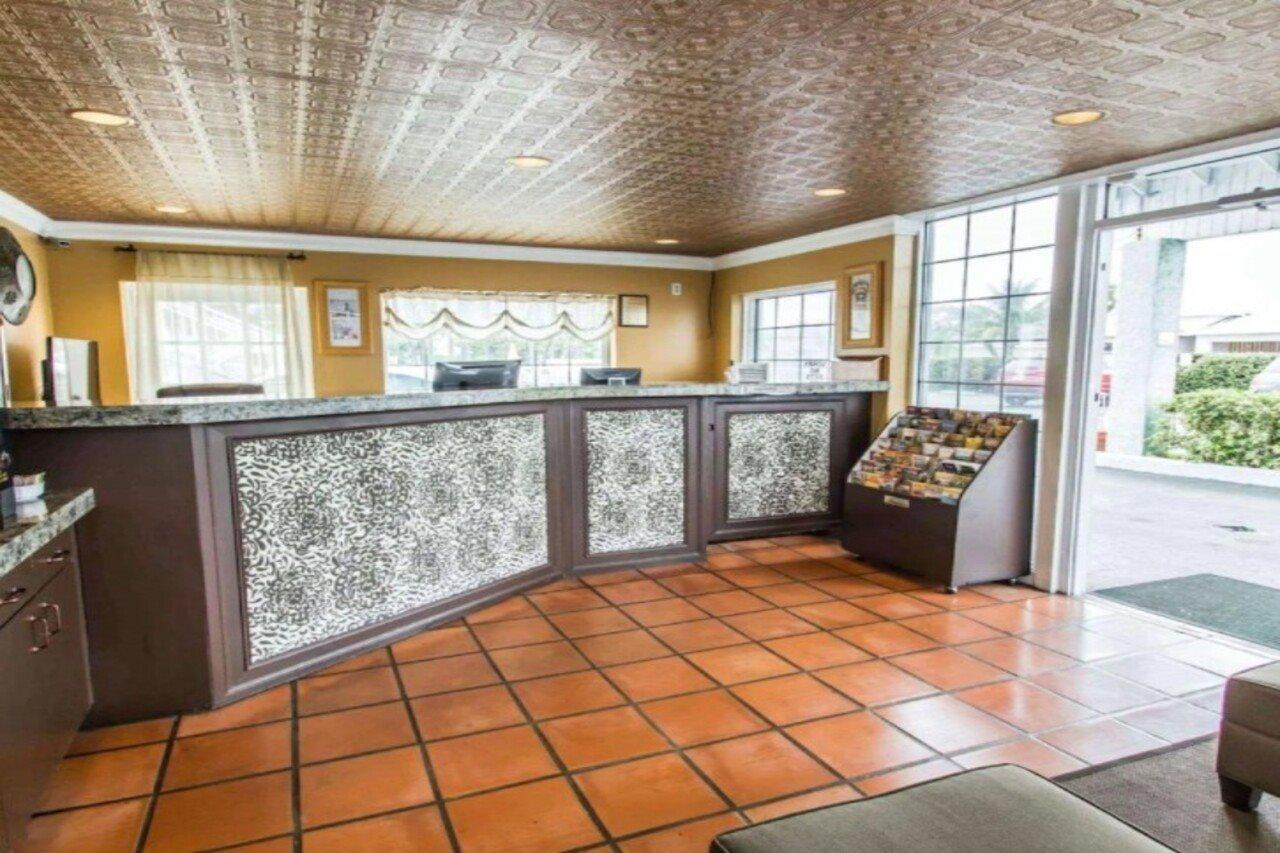 Econo Lodge Cocoa Beach - Near The Port Extérieur photo