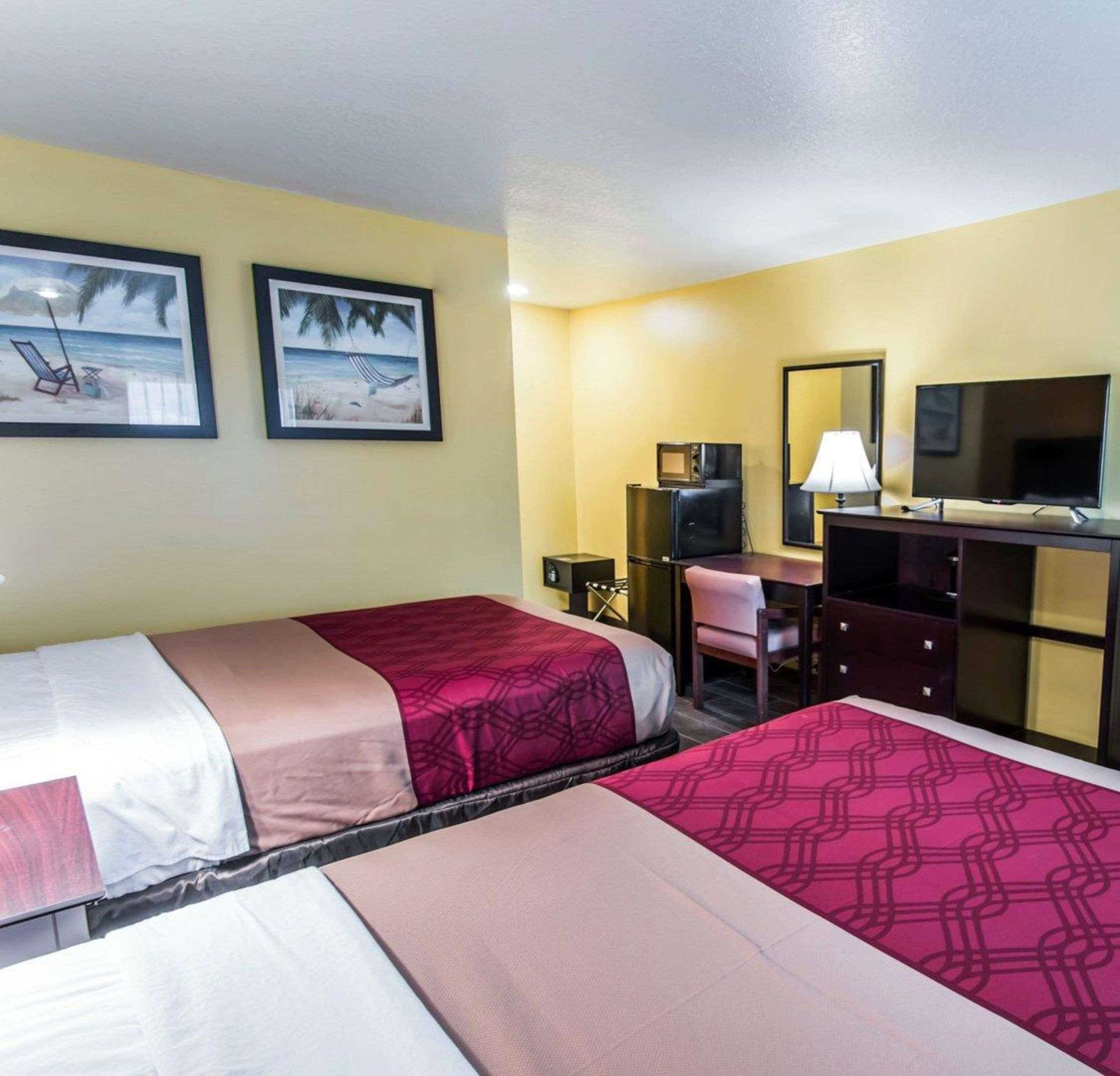 Econo Lodge Cocoa Beach - Near The Port Extérieur photo