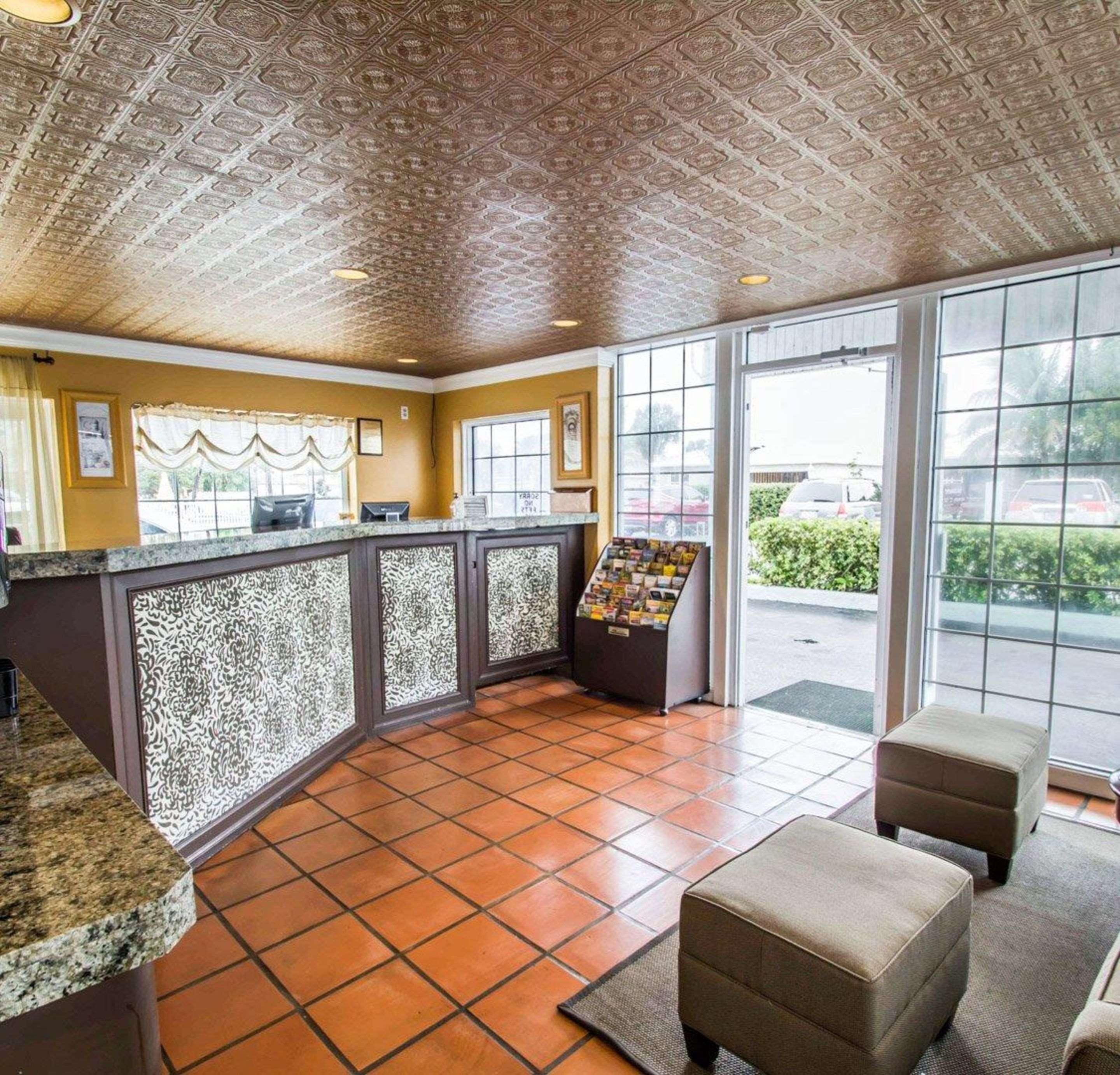 Econo Lodge Cocoa Beach - Near The Port Extérieur photo