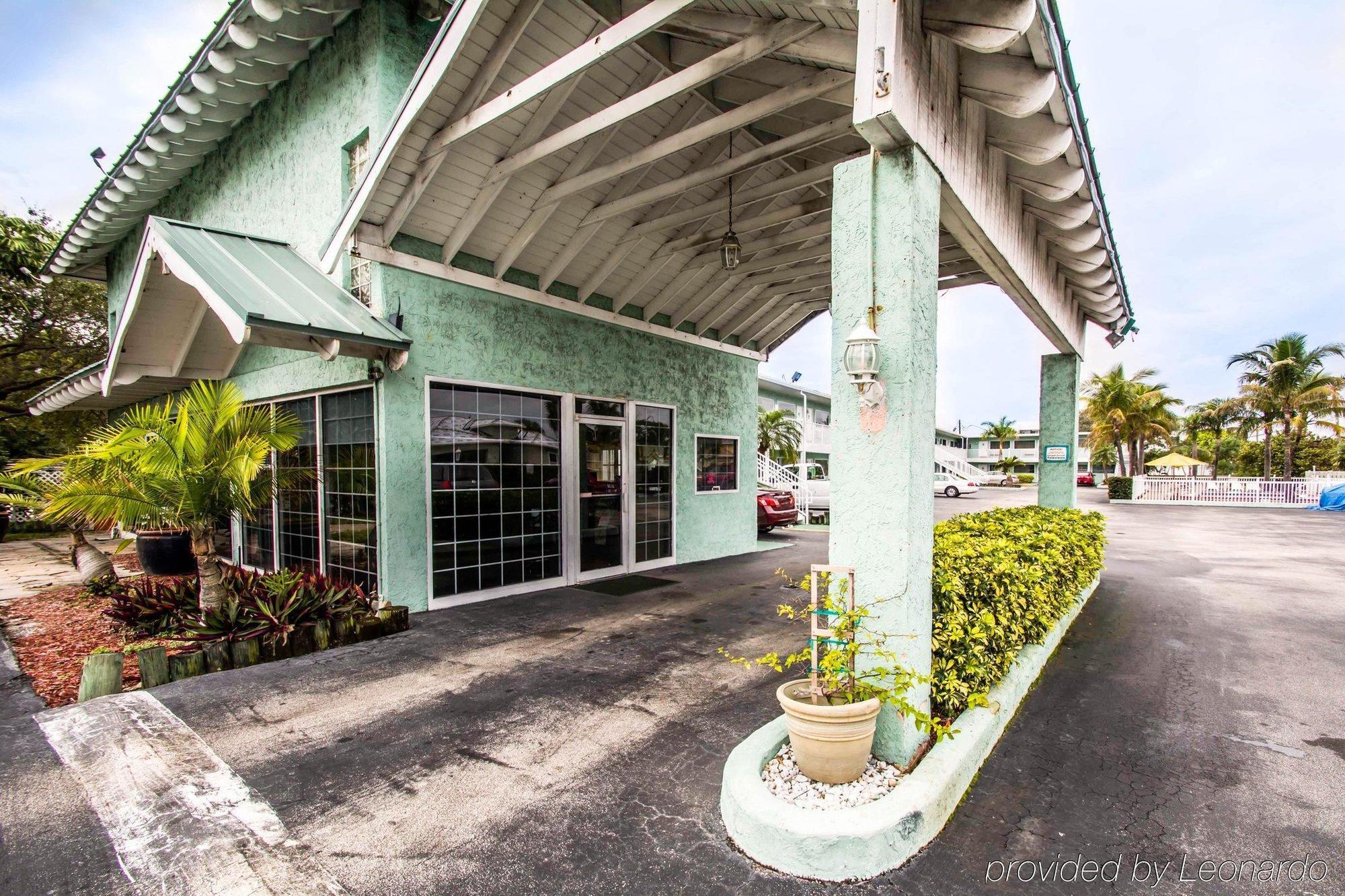 Econo Lodge Cocoa Beach - Near The Port Extérieur photo