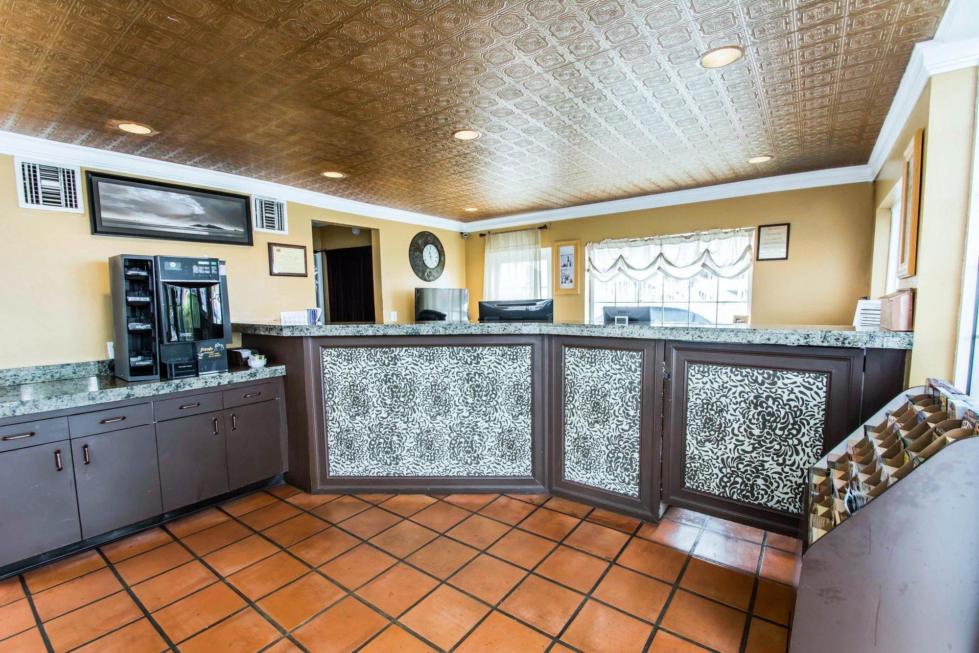 Econo Lodge Cocoa Beach - Near The Port Extérieur photo