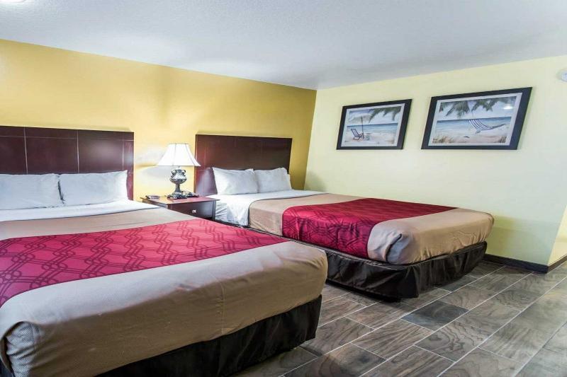 Econo Lodge Cocoa Beach - Near The Port Extérieur photo