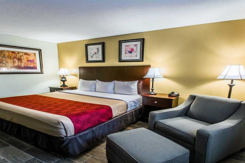 Econo Lodge Cocoa Beach - Near The Port Extérieur photo