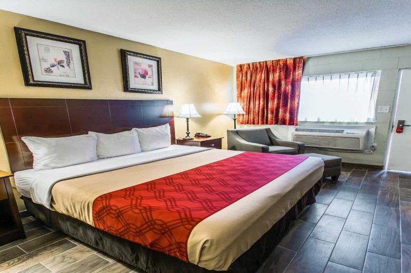 Econo Lodge Cocoa Beach - Near The Port Extérieur photo