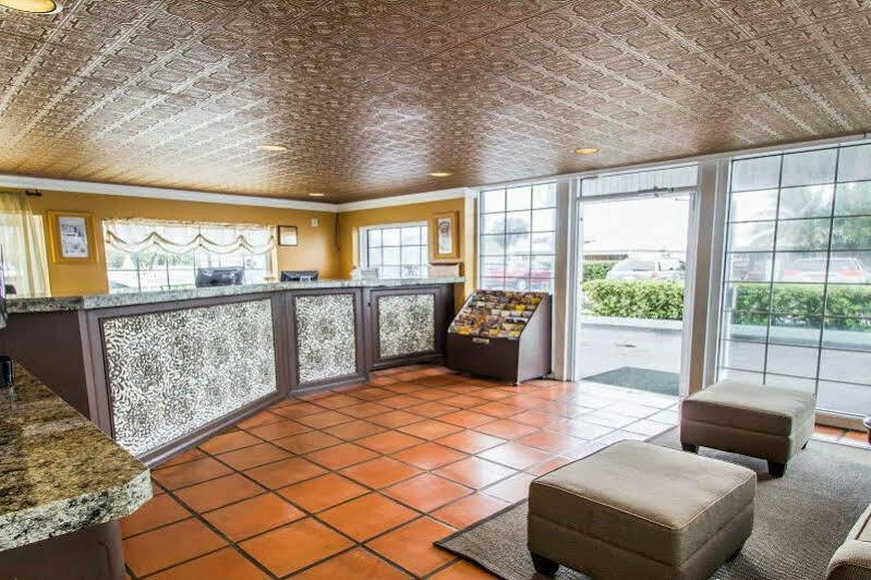 Econo Lodge Cocoa Beach - Near The Port Extérieur photo
